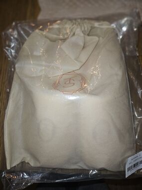 Taylor SWIFT LOASG SLIPPERS SEALED NEW M/4.5 W/6 Brand NEW